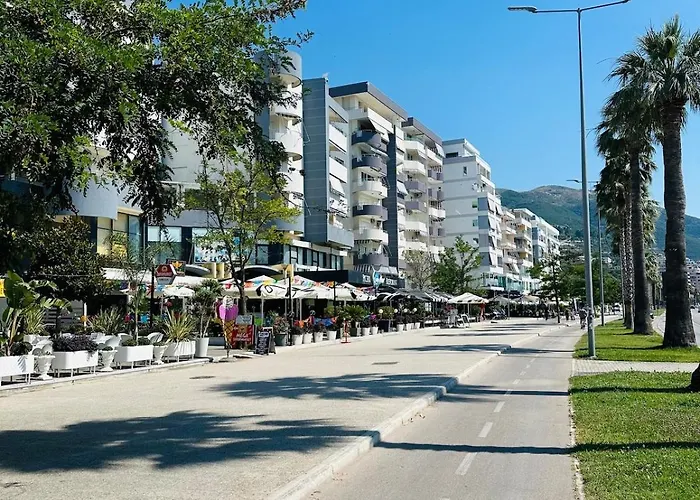 Blue Escape Lungo Mare * Vlorë